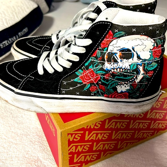 Vans Shoes - Women’s/girls high top Rose Skull Vans